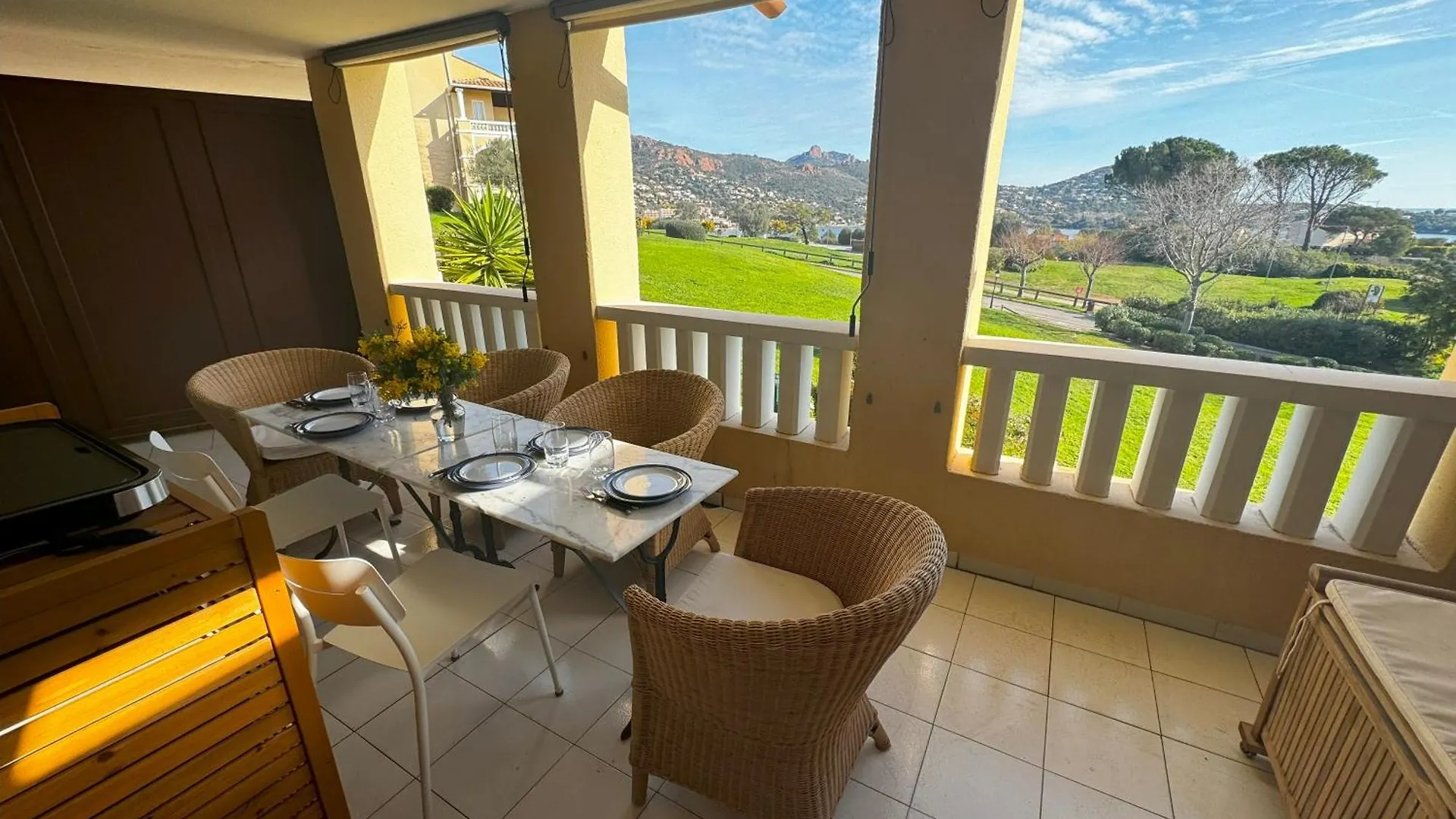 Grand Appartement Avec 2 Veritables Chambres Cap Esterel Vue Mer Et Esterel Сен-Рафаэль 0*,  Франция